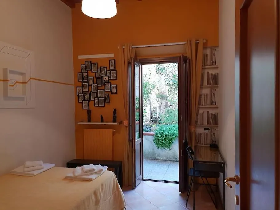 דירה Charming Garden In פירנצה איטליה